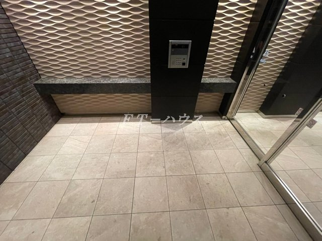 アルメール津田沼のエントランス