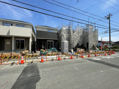 【前面道路含む現地写真】 | First Town第２中川区長良町全４棟【仲介手数料無料　常盤小学校　長良中学校】】 | LINEから簡単お問合せ可能！
友達検索で@nqk7328tです！。