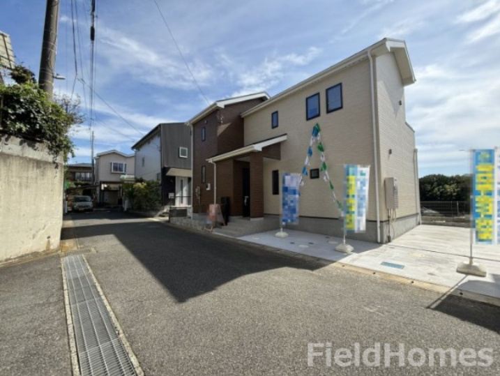 平塚市南金目新築戸建て　1号棟の前面道路含む現地写真|前面道路含む現地写真です。