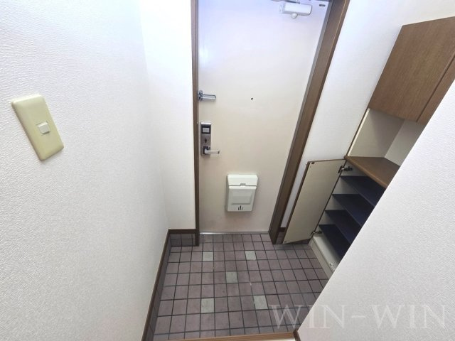サンヒルズマキノの玄関