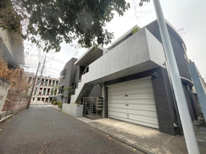 新宿区西落合1丁目　中古戸建の画像