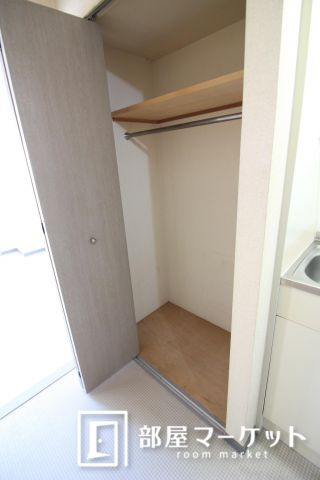 【収納】 | ステップVIII | 同型タイプ