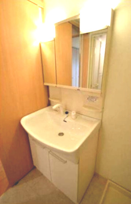 【洗面所】 | 鈴の音 | ※反転タイプのお部屋の写真