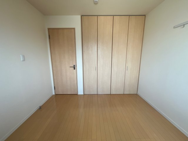 エステート今宿の寝室