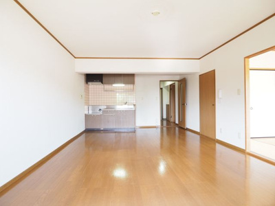 【居間・リビング】 | ドミール三川Ⅰ