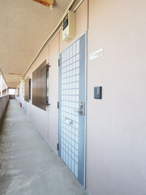 【玄関】 | ドミール三川Ⅰ