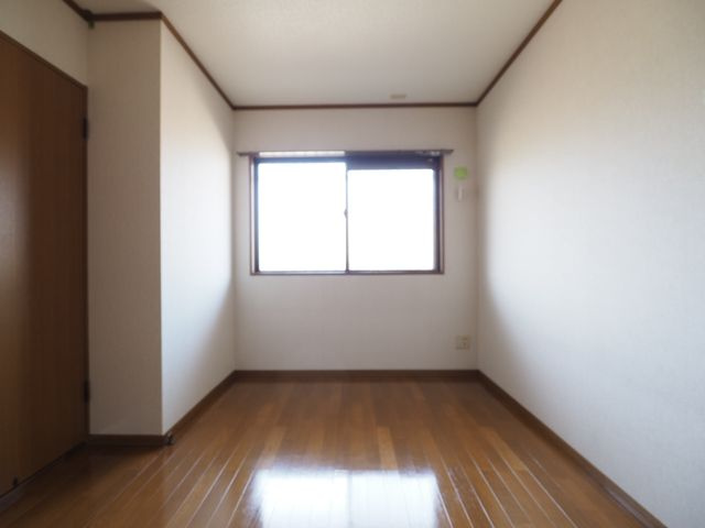 【洋室】 | ドミール三川Ⅰ