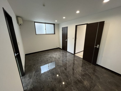 【洋室】 | 南青山一丁目戸建 | 1F