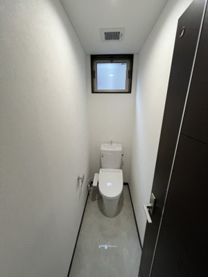 【トイレ】 | 南青山一丁目戸建 | 1F