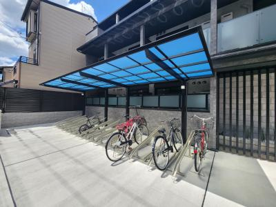 LaFiteNIJOJO（ラフィットニジョウジョウ）の駐車場|駐輪場