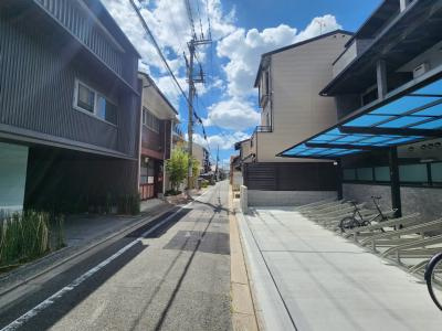 LaFiteNIJOJO（ラフィットニジョウジョウ）の周辺|前面道路