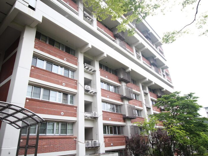 北緑丘第四住宅　18号棟の外観