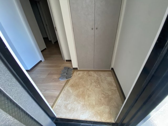 フレグランス延末の玄関