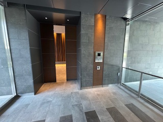 アトラス和歌山汀公園のエントランス