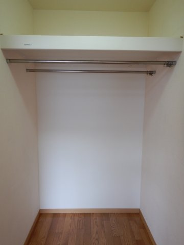 ビバリースクエアAの収納