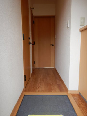 【玄関】 | ビバリースクエアA