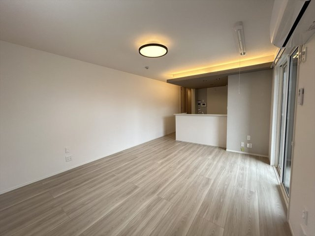 グランフィールド・イオの居間・リビング