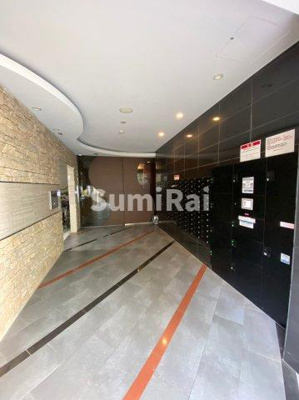 【エントランス】 | セレニテ神戸元町 | 落ち着いたエントランスです