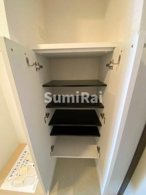 【収納】 | セレニテ神戸元町 | ちょっとした収納スペースも充実しています