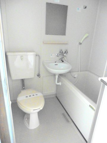 新町シャルム春奈の浴室