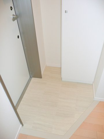 へーベルメゾン京都玄蕃町の玄関