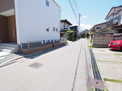 【前面道路含む現地写真】 | Livele Garden.S　泉川原前　1号棟