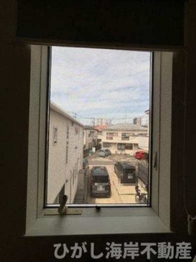 藤沢市辻堂元町1丁目　中古戸建の展望|4.5帖　洋室からの眺望です。辻堂駅方面になります。