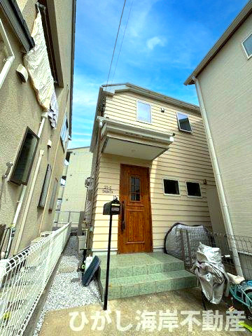 藤沢市辻堂元町1丁目　中古戸建の外観|ラップサイディングのお家です。