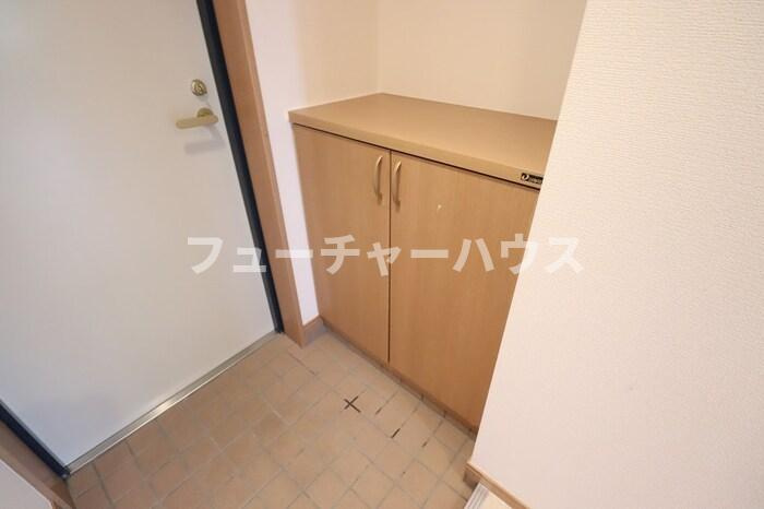 エミネンス大町の玄関