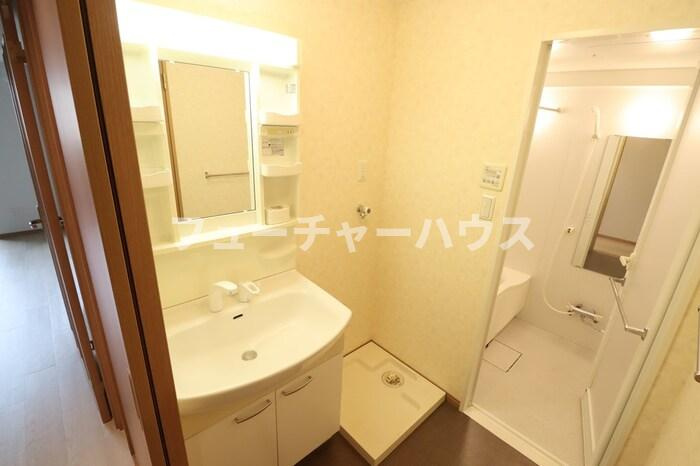 エミネンス大町の洗面所