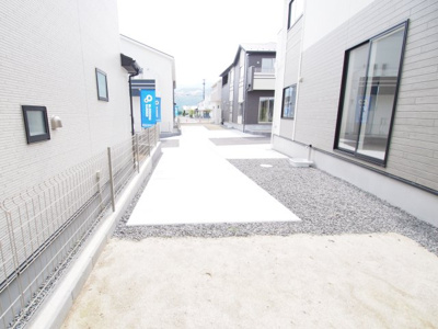 【駐車場】 | Blooming　Garden　町庭坂新町　2号棟 | 車での移動に便利です♪