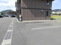 メゾンルージェ　Ｃ棟|駐車場