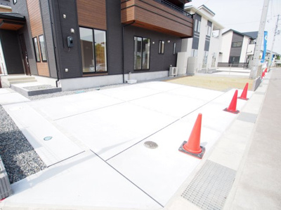 【駐車場】 | Blooming　Garden　町庭坂新町　５号棟