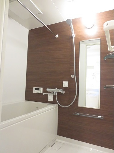 グラティア御所北の浴室