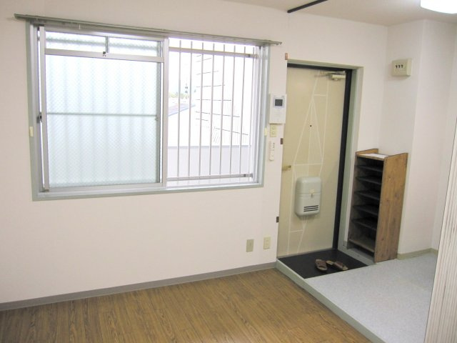 ドミールハイツの居間・リビング