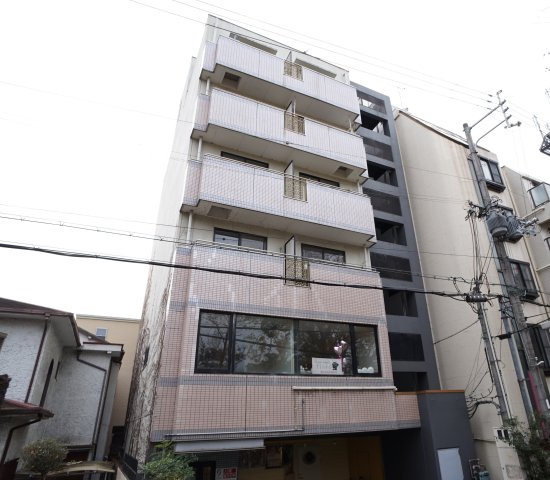 ティアラ宝塚の外観