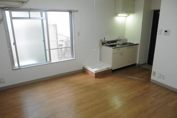 ヴィラ鈴木の居間・リビング