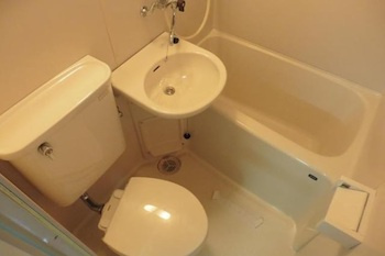 ヴィラ鈴木の浴室