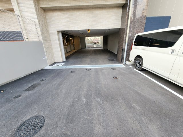 エスリード生駒ザ・レジデンスの駐車場