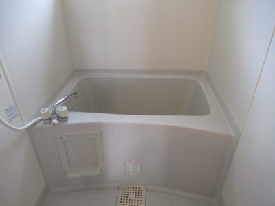 【浴室】 | エクセレント柿本　Ａ棟 | きれいなお風呂です