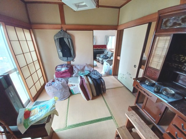 東松山市殿山町 中古戸建(5ＬＤＫＫ)2階にもキッチン有の和室|1階4.5帖和室