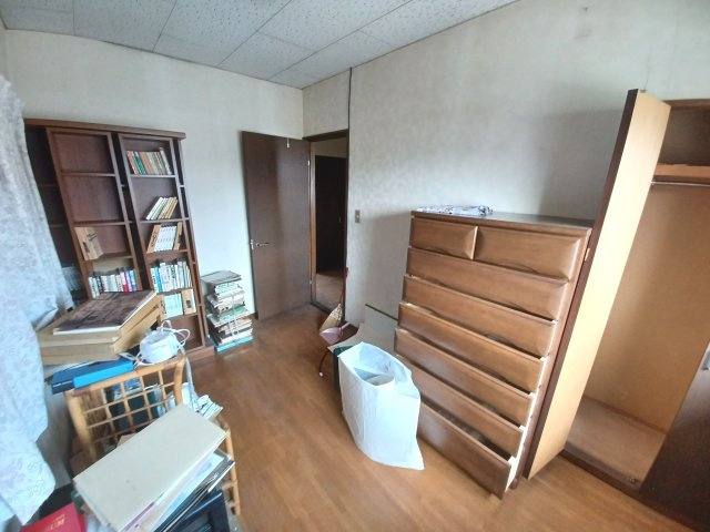 東松山市殿山町 中古戸建(5ＬＤＫＫ)2階にもキッチン有の洋室|2階5帖洋室