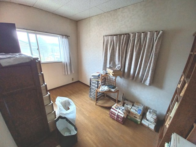 東松山市殿山町 中古戸建(5ＬＤＫＫ)2階にもキッチン有の洋室|2階5帖洋室