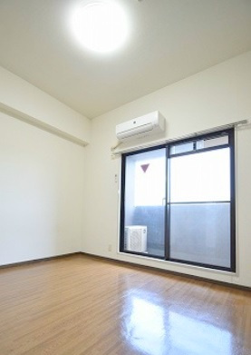 B&ホワイトMの居間・リビング