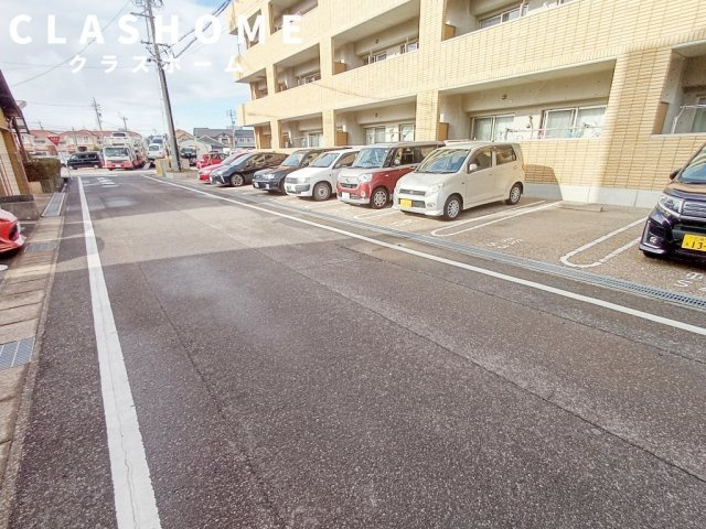 サンコートAI　　　刈谷市の賃貸ならクラスホーム刈谷店の駐車場