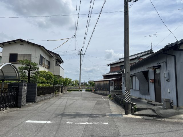 【前面道路含む現地写真】の画像