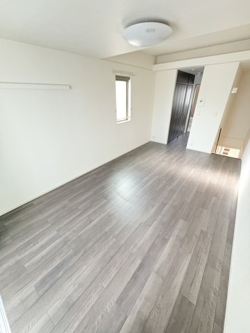 メゾン・ルミエール　Ｂの居間・リビング