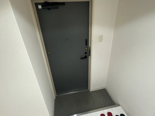 フローラル鞍楽の玄関