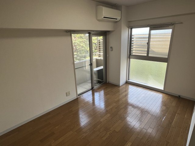 フローラル鞍楽の居間・リビング