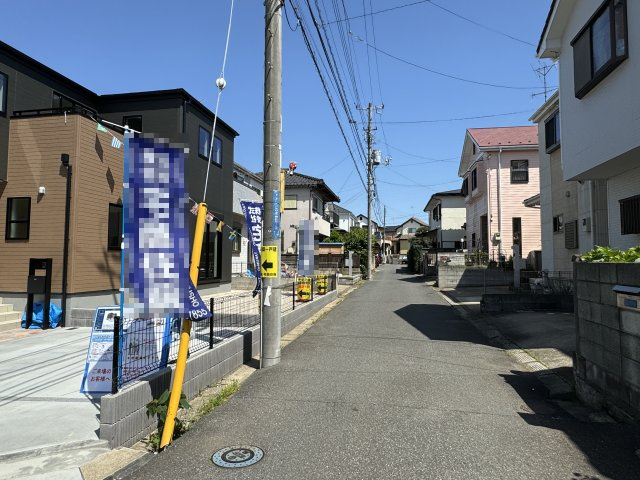 柏市しいの木台４丁目新築戸建【高柳西小学校：5分】の前面道路含む現地写真|南側前面道路